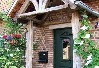 Hauseingang überdacht