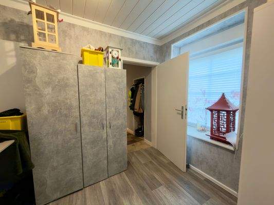 EG Ankleide Schlafzimmer