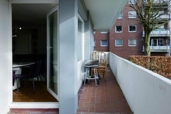 Ausgang zum gemütlichen Balkon