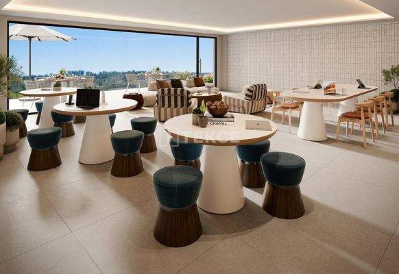 Flats with Seamless Indoor-Outdoor Spaces in Marbella