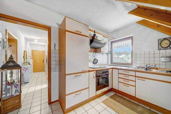 2,5-Zi.-Whg. (1.OG) - Küche