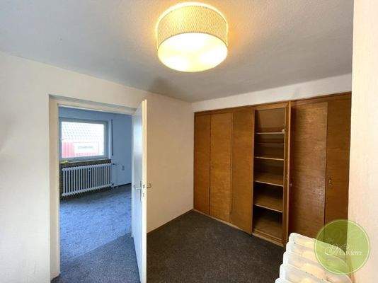 ... und Durchgang zum Balkonzimmer