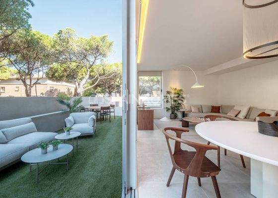 Beachfront Flats with Community Pool in Girona Platja d’Aro