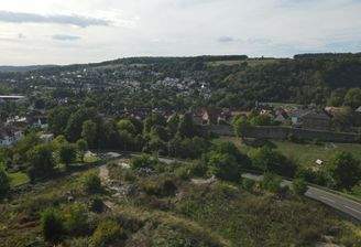 Blick vom Grundstück in den Ortskern