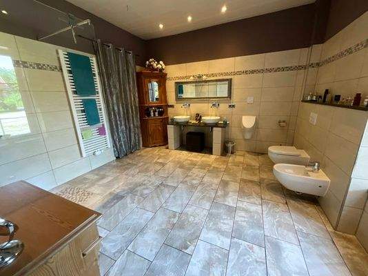 Hinterhaus - Badezimmer 7