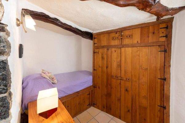 Kreta, Elounda: Charmantes Dorfhaus mit Innenhof und Terrassen mit Meerblick