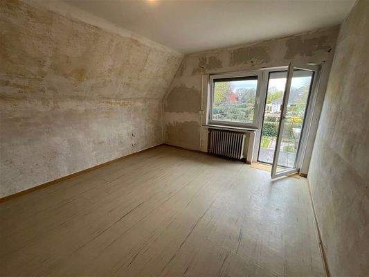 Zimmer mit Balkon im Obergeschoss 