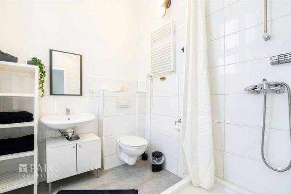 Badezimmer 2.Obergeschoss links