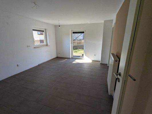 EG Küche mit Zugang Garten