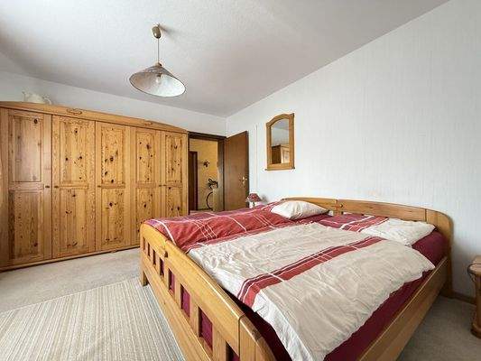 Zimmer II Wohnung OG