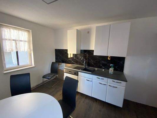 moderne Einbauküche im 1. OG (1).jpeg