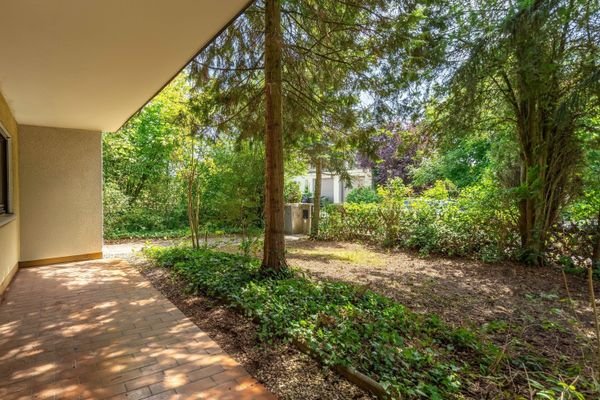 Terrasse + Garten