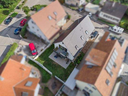 Freistehendes 2-Familienhaus in gefragter Lage