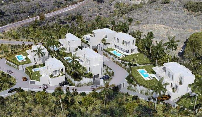 Sea View Villas with Spacious Design in Mijas
