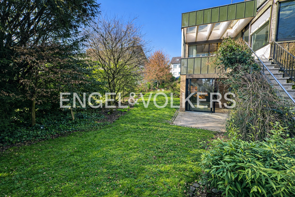 Garten mit Terrasse der Einliegerwohnung