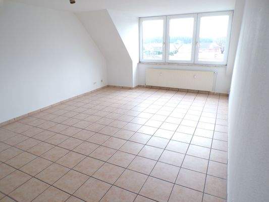 32-12 Wohnzimmer.JPG