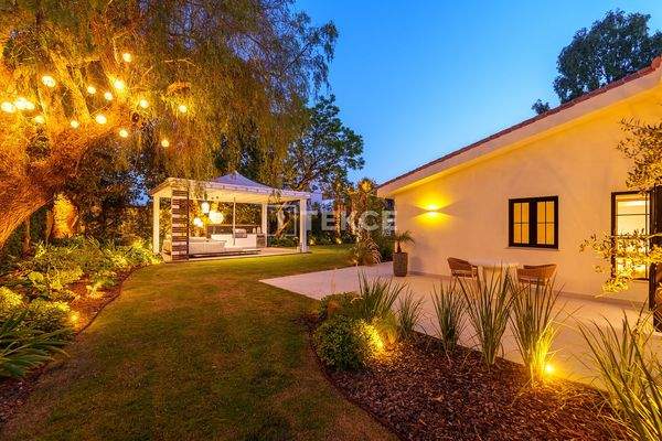 Luxury Villa with Garden and Modern Designs in Marbella Málaga