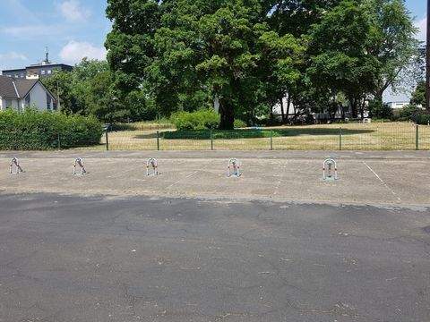 Voerde Garage, Voerde Stellplatz