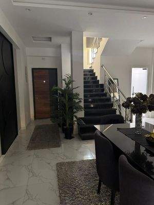 Sea-View-Villa-In-Hurghada  (1).jpg