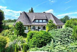 Nahezu uneinsehbare Terrasse