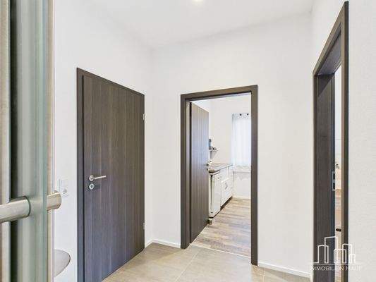 CAM02839G0-PR0330-STILL007