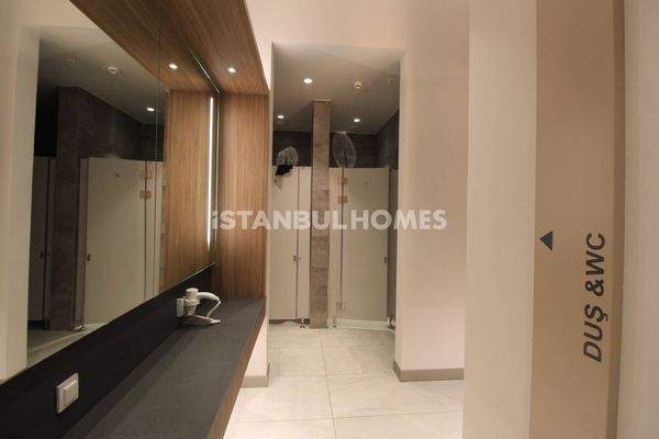 City-View Apartments with Pools and Sports Fields in Başakşehir