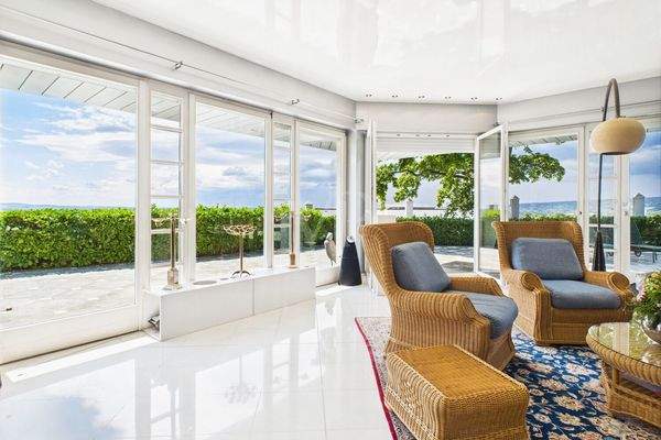 Atemberaubende Architektur trifft exklusives Wohnen