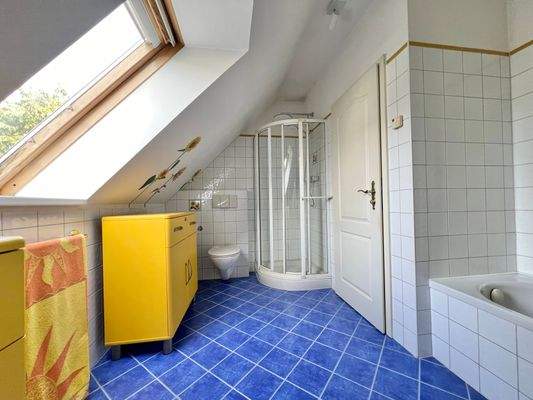 Badezimmer Dachgeschoss