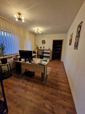 Büro .jpg