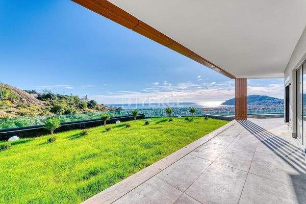 Detached Villas with Private Pools in a Calm Location in Alanya