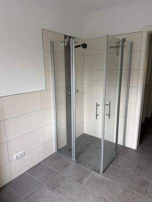 Ebenerdige Dusche.JPG