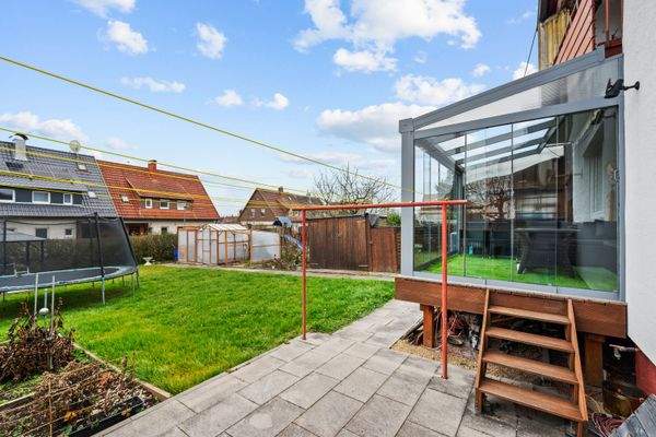 Ansicht Garten und Wintergarten