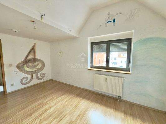 Sauerstraße 2 DG links Schlafzimmer