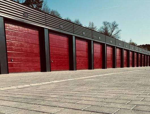 Buchen Garagen Reihe