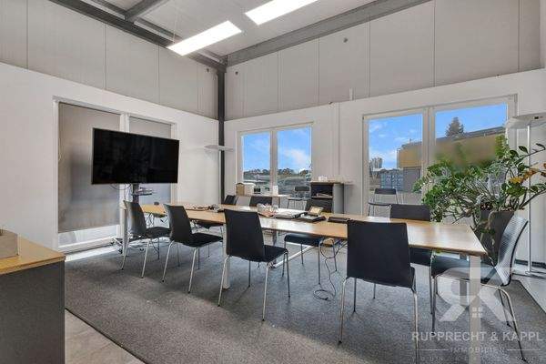 Konferenzraum Gebäude links