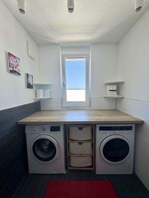 Waschküche / Kinder Bad OG