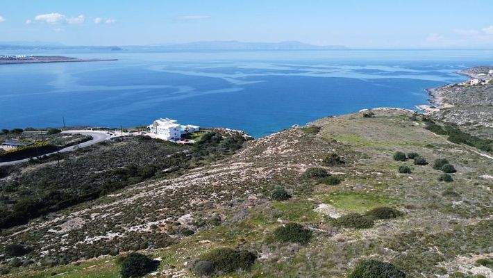 Kreta, Chorafakia Chania: Grosses Grundstück direkt am Meer mit unvergleichlichem Meerblick zu verkaufen