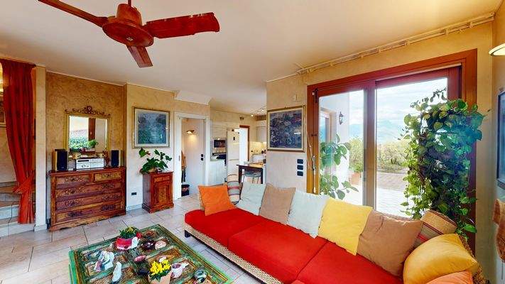 MT-002-195-Villa-singola-vista-lago-Polpenazze-del