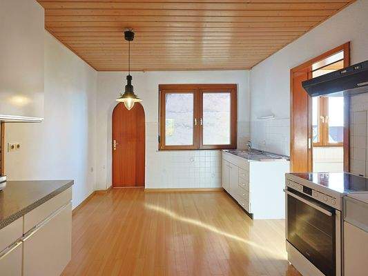 Geräumige, separate Küche