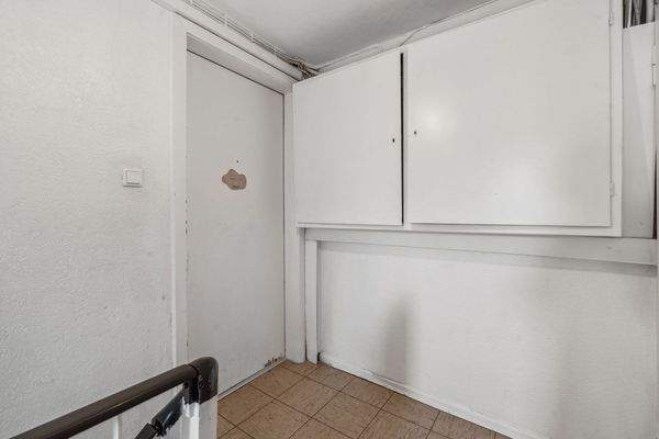 Wohnungszugang Whg.2 