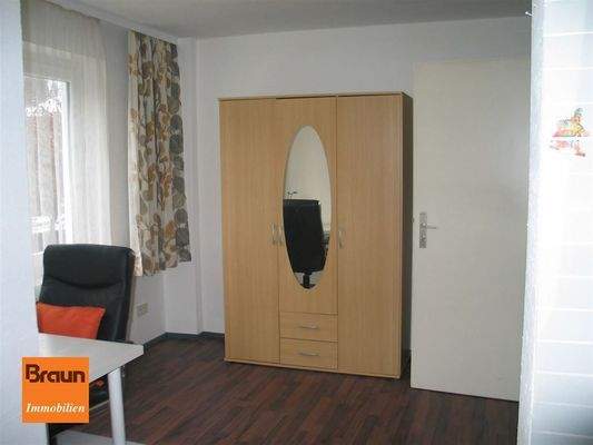 2-3 Fam.-Wohnhaus, VS-S, Zimmer 2 EG