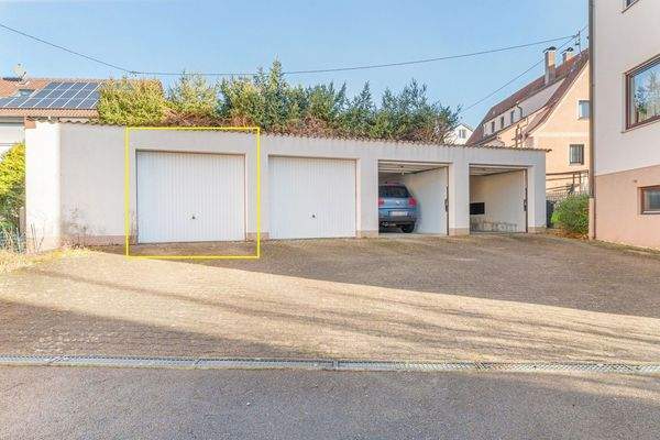 Einzelgarage+ Stellmöglichkeit