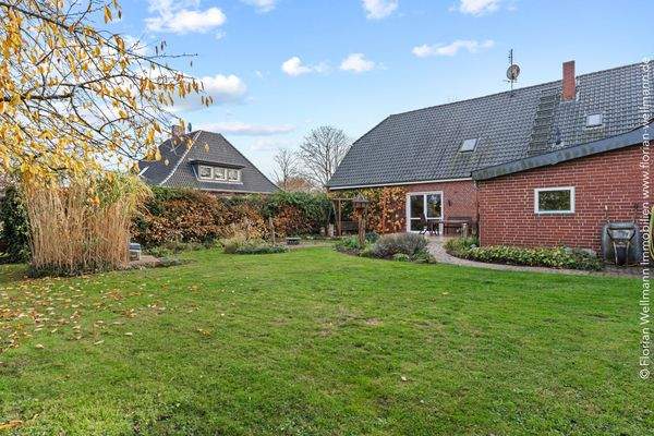 Grundstücksansichten ...