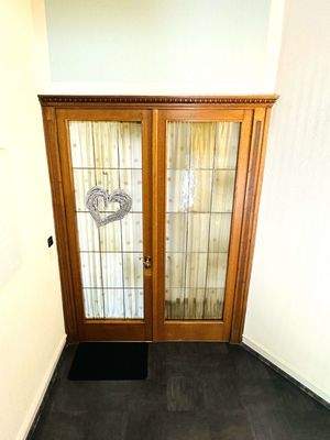 Wohnungszugang 1.OG VH