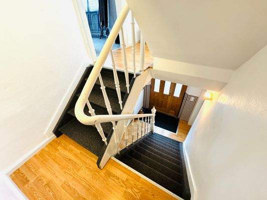 73. Treppe EG zu OG (altesPfarrhaus)