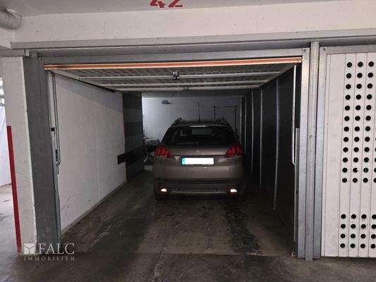 Tiefgaragenplatz für ein Auto
