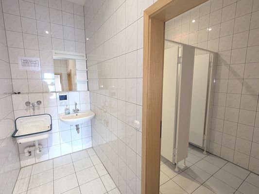 WC Damen mit Waschraum