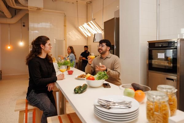 THE FIZZ-Frankfurt-Kitchen-A 5.jpg