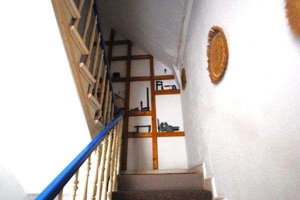 Treppenaufgang zum Dachgeschoss