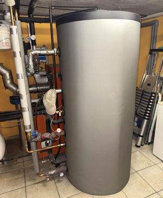 Keller_Heizungsraum_Schichtenspeicher